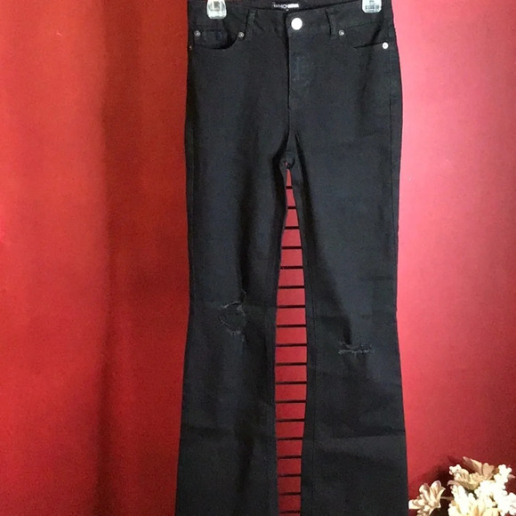 FASHION NOVA JEANS SIZE 5 - Picture 2 of 6